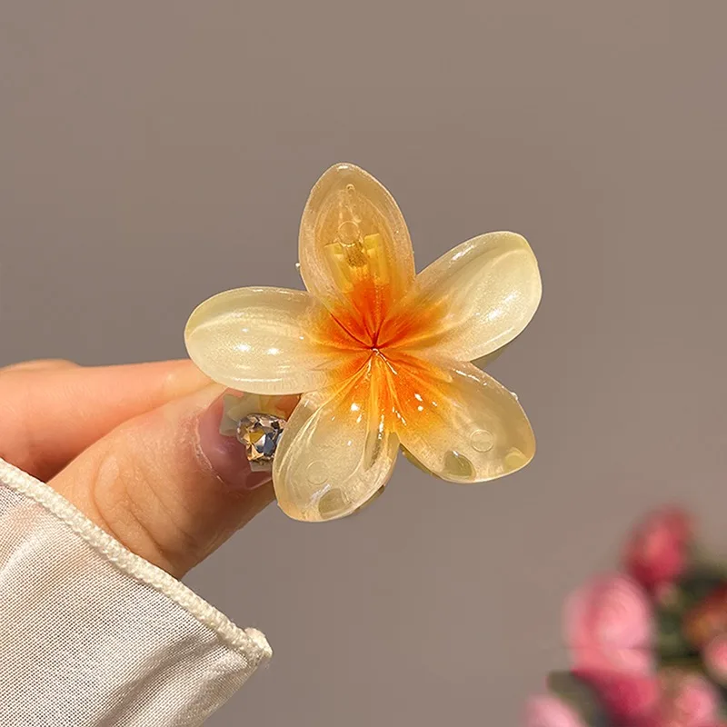 fleur en verre colorée